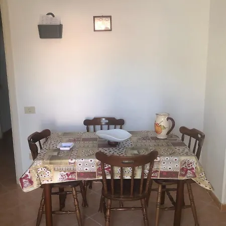 Casa Vacanze 2 * 프로치다